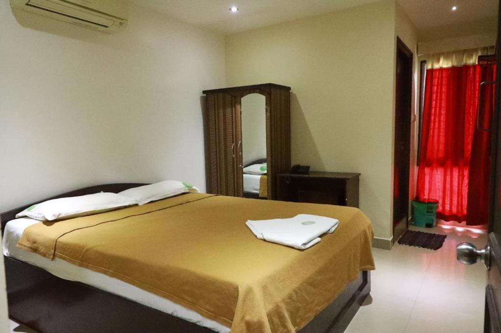 Hotel Star Msr Residency à Perambalur Extérieur photo