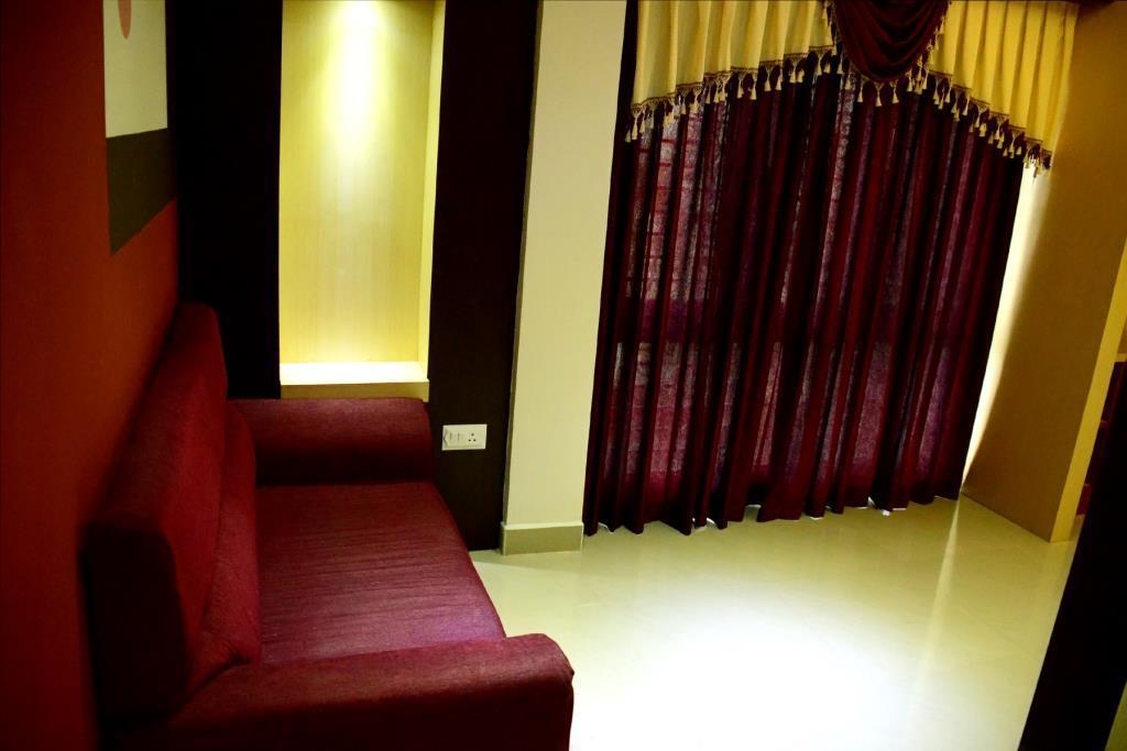 Hotel Star Msr Residency à Perambalur Extérieur photo