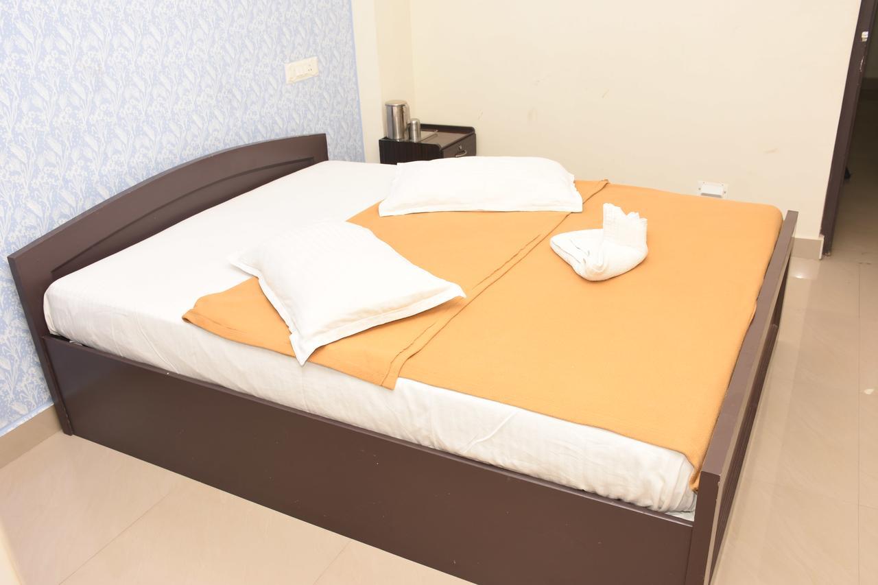 Hotel Star Msr Residency à Perambalur Extérieur photo
