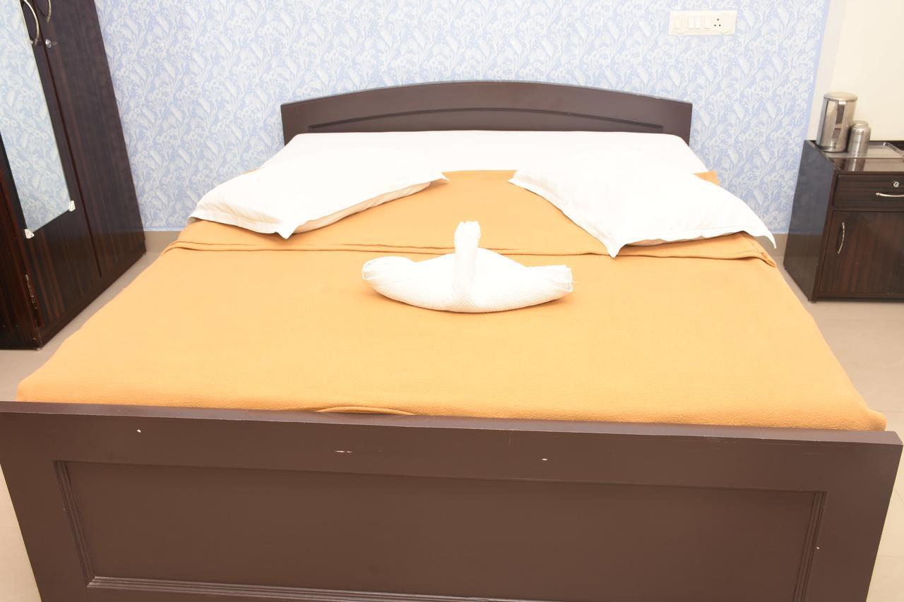 Hotel Star Msr Residency à Perambalur Extérieur photo