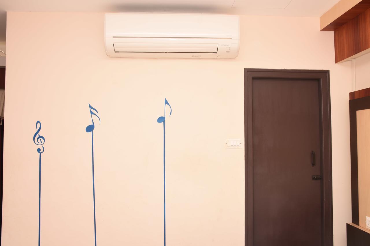 Hotel Star Msr Residency à Perambalur Extérieur photo