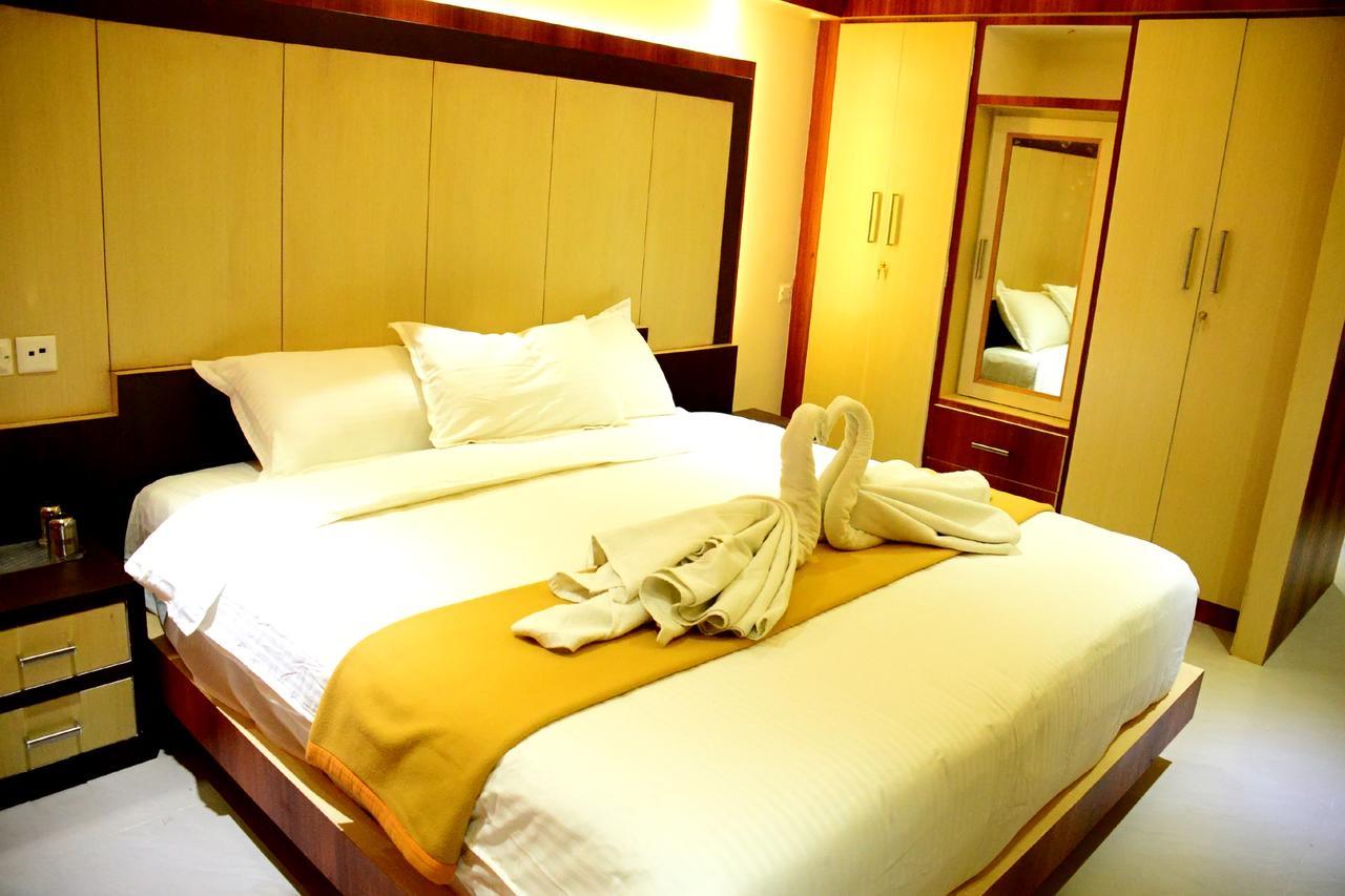 Hotel Star Msr Residency à Perambalur Extérieur photo